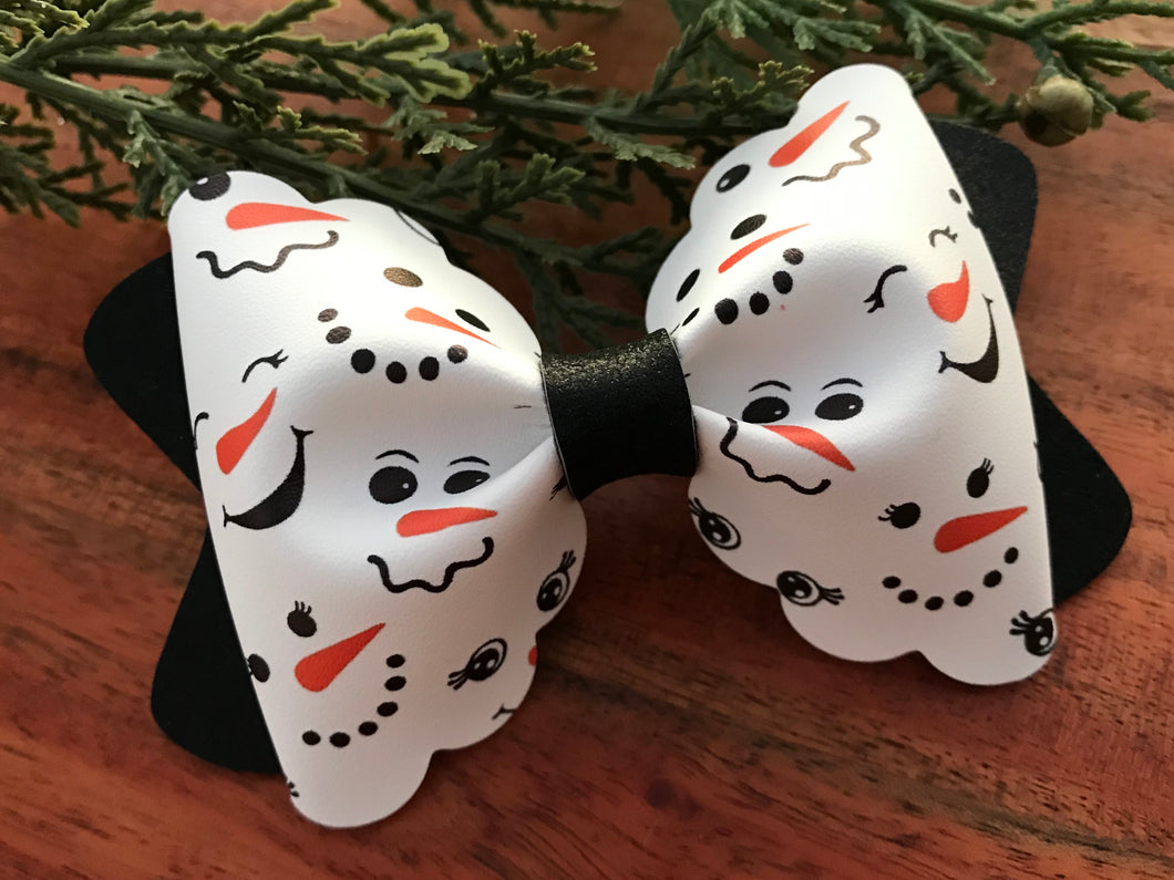 Snowman Faces scalloped pinch bow